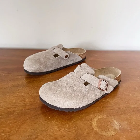Birkenstock • Boston Clogs taupe suede leather soft footbed slip on buckle - Picture 11 of 11